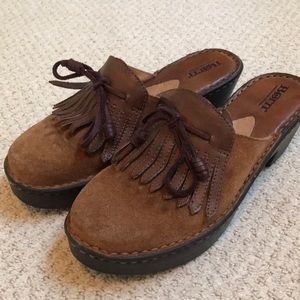 Born size 7 Brown leather Clogs